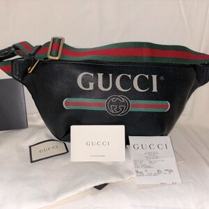 Large, Gucci Logo calfskin leather belt bag (fanny pack) 16x7.5